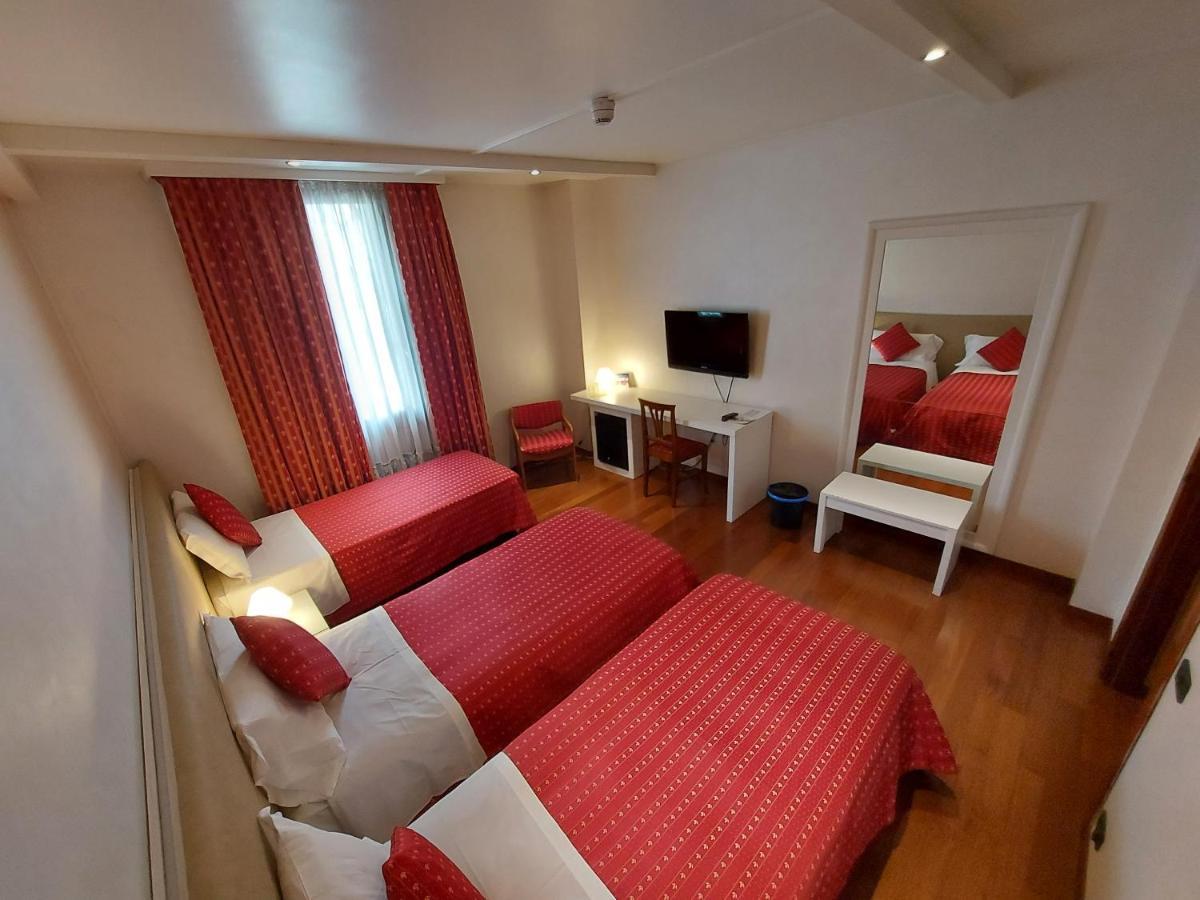 Hotel Posta 77 San Giorgio In Bosco Eksteriør billede