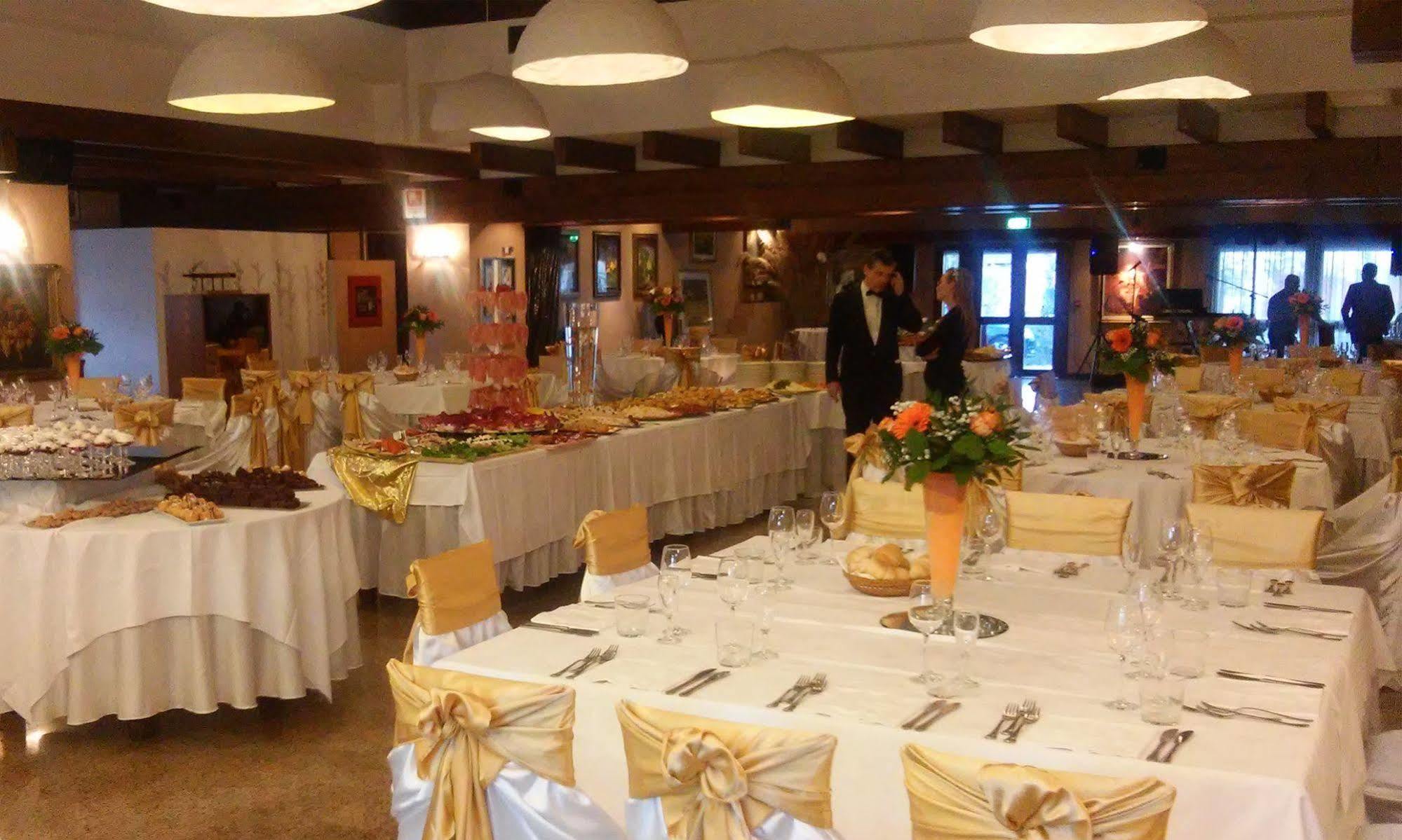 Hotel Posta 77 San Giorgio In Bosco Eksteriør billede